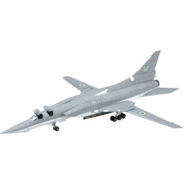CMO Kits de Modélisme en Plastique Bombardier stratégique Backfire C TU-22M3 Militaire Modèle de Avions Echelle 1 72 Jouets et Cadeaux pour Adultes 23,2 X 12,8 Pouces - BEK43STVQ