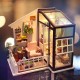 Rolife Maison de poupée miniature à monter soi-même jouets LED pour adulte adolescente cadeau d'anniversaire maison de poupée balcon - BWE1JMPZG